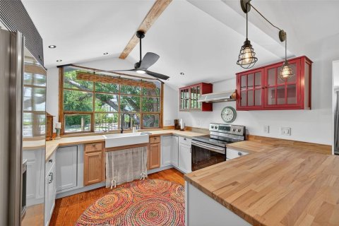 Villa ou maison à louer à Saint Petersburg, Floride: 3 pièces, 55.74 m2 № 1872966 - photo 4