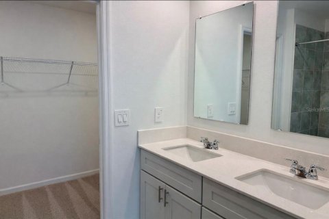 Villa ou maison à louer à Eagle Lake, Floride: 4 chambres, 174.56 m2 № 2116281 - photo 22