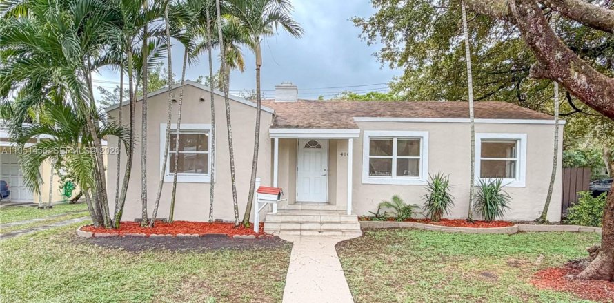 Casa en Miami Springs, Florida 5 dormitorios, 202.71 m2 № 2006494