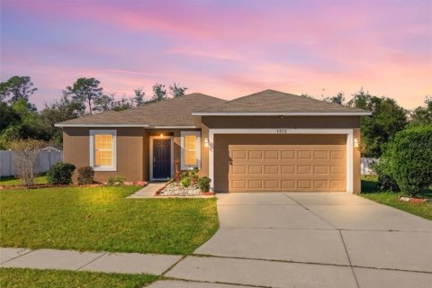 House in Orlando, Florida 4 bedrooms, 143.91 sq.m. № 2225083