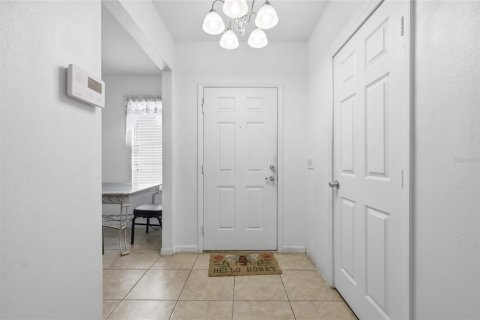 House in Orlando, Florida 4 bedrooms, 143.91 sq.m. № 2225083 - photo 8
