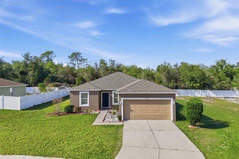 House in Orlando, Florida 4 bedrooms, 143.91 sq.m. № 2225083 - photo 2