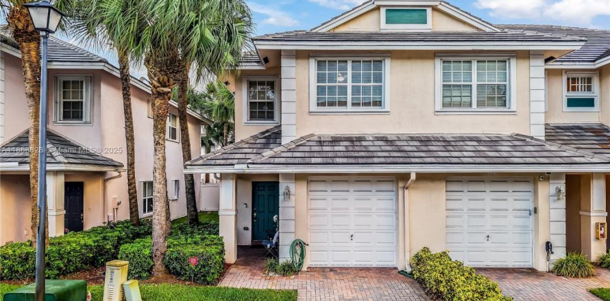 Adosado en Oakland Park, Florida 3 dormitorios, 139.73 m2 № 1889957