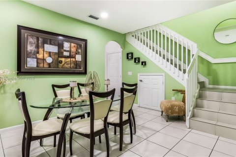 Adosado en venta en Oakland Park, Florida, 3 dormitorios, 139.73 m2 № 1889957 - foto 8