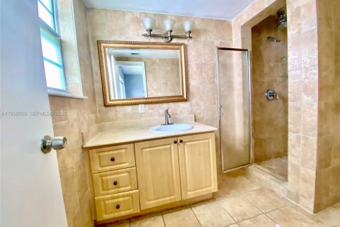 Appartement à louer à Bay Harbor Islands, Floride: 2 chambres, 103.4 m2 № 2017501 - photo 8