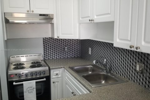 Condominio en venta en Miami, Florida, 2 dormitorios, 65.03 m2 № 1942402 - foto 7