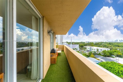 Copropriété à vendre à Miami, Floride: 2 chambres, 120.4 m2 № 2378478 - photo 23