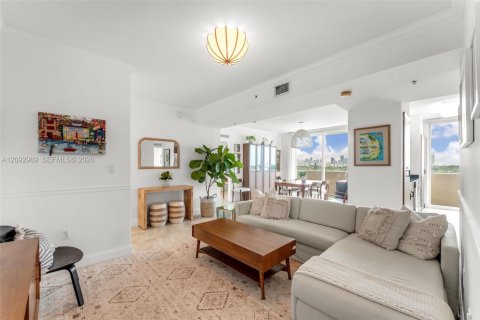 Condo à Miami, Floride, 2 chambres  № 2378478