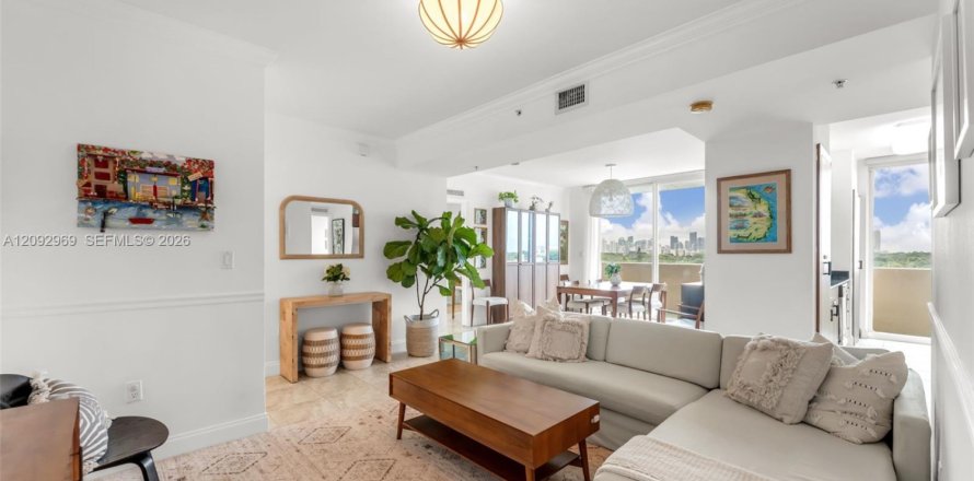Condo à Miami, Floride, 2 chambres № 2378478