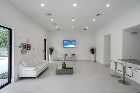 Townhouse in Dania Beach, Florida 3 bedrooms, 146.97 sq.m. № 1741445 - photo 30