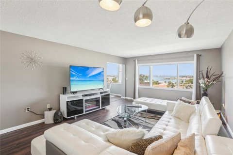 Copropriété à vendre à Saint Petersburg, Floride: 1 chambre, 75.72 m2 № 1657863 - photo 8
