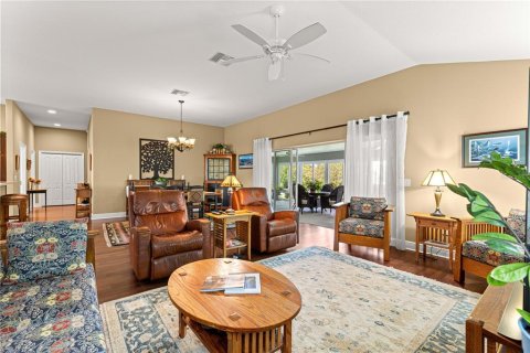 Casa en venta en The Villages, Florida, 4 dormitorios, 208.84 m2 № 1912535 - foto 26
