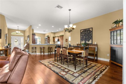 Casa en venta en The Villages, Florida, 4 dormitorios, 208.84 m2 № 1912535 - foto 24