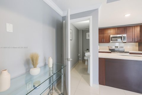 Casa en venta en Homestead, Florida, 4 dormitorios, 133.22 m2 № 1891162 - foto 17