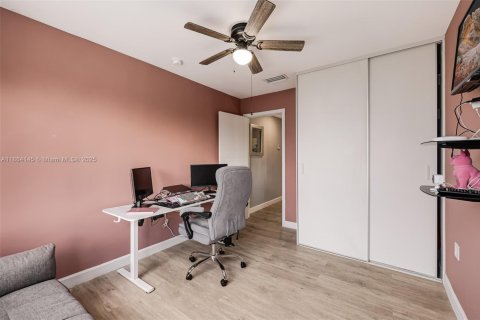 Casa en venta en Homestead, Florida, 4 dormitorios, 133.22 m2 № 1891162 - foto 28