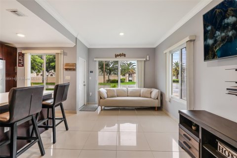 Casa en venta en Homestead, Florida, 4 dormitorios, 133.22 m2 № 1891162 - foto 10