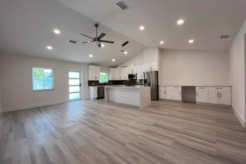 Villa ou maison à louer à Oakland Park, Floride: 3 chambres, 139.35 m2 № 2439185 - photo 10