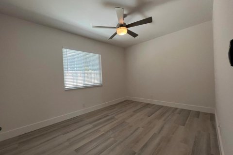 Villa ou maison à louer à Oakland Park, Floride: 3 chambres, 139.35 m2 № 2439185 - photo 24