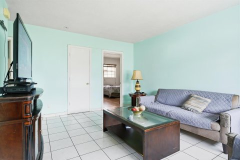 Immobilier commercial à vendre à Pompano Beach, Floride: 214.14 m2 № 2187633 - photo 10