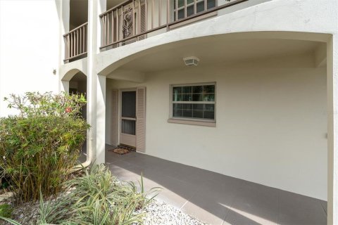 Copropriété à louer à Clearwater, Floride: 2 chambres, 98.48 m2 № 2123114 - photo 3