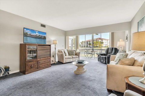 Copropriété à louer à Clearwater, Floride: 2 chambres, 98.48 m2 № 2123114 - photo 4