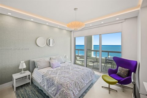 Condominio en alquiler en Miami Beach, Florida, 2 dormitorios, 145.39 m2 № 1991052 - foto 15