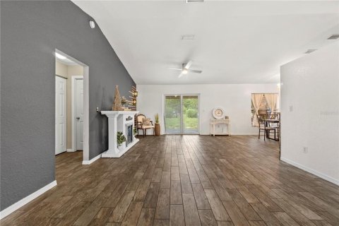 Villa ou maison à vendre à Ocklawaha, Floride: 3 chambres, 126.53 m2 № 1853713 - photo 12