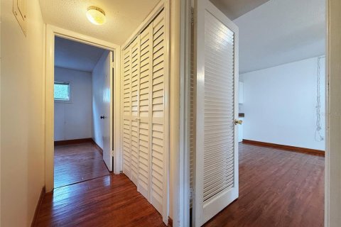 Condominio en alquiler en Orlando, Florida, 2 dormitorios, 77.29 m2 № 1901316 - foto 7