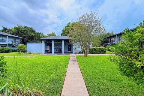 Condominio en alquiler en Orlando, Florida, 2 dormitorios, 77.29 m2 № 1901316 - foto 11