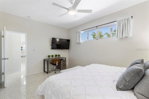 Casa en alquiler en Sarasota, Florida, 3 dormitorios, 199.93 m2 № 1917324 - foto 28