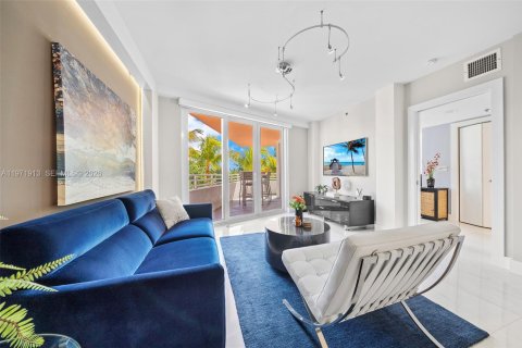 Condo in Miami Beach, Florida, 2 bedrooms № 2034112 - photo 7