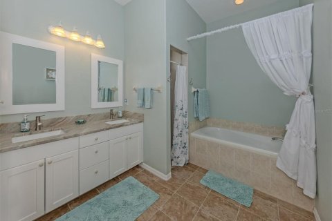 Купить виллу или дом в Венеция, Флорида 9 комнат, 176.24м2, № 2424420 - фото 18