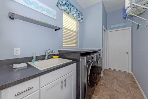 Купить виллу или дом в Венеция, Флорида 9 комнат, 176.24м2, № 2424420 - фото 22