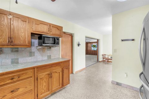 Villa ou maison à vendre à Miami, Floride: 3 chambres, 145.76 m2 № 1951318 - photo 15