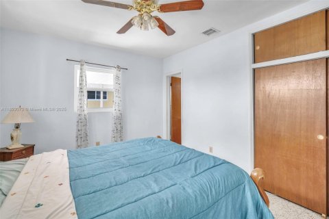 Villa ou maison à vendre à Miami, Floride: 3 chambres, 145.76 m2 № 1951318 - photo 6