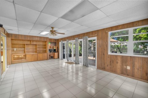 Villa ou maison à vendre à Miami, Floride: 3 chambres, 145.76 m2 № 1951318 - photo 23