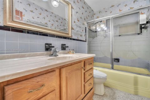 Villa ou maison à vendre à Miami, Floride: 3 chambres, 145.76 m2 № 1951318 - photo 10