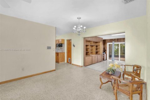 Villa ou maison à vendre à Miami, Floride: 3 chambres, 145.76 m2 № 1951318 - photo 19