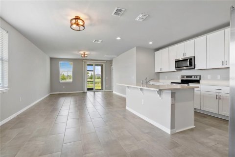 Casa en alquiler en Punta Gorda, Florida, 4 dormitorios, 201.6 m2 № 1870465 - foto 8