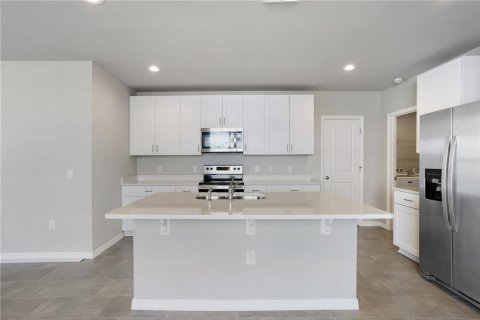 Casa en alquiler en Punta Gorda, Florida, 4 dormitorios, 201.6 m2 № 1870465 - foto 9