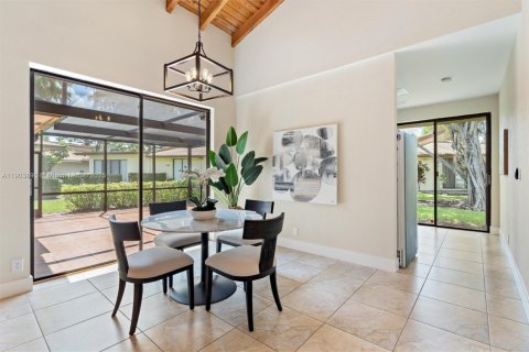 House in Tamarac, Florida 3 bedrooms, 184.5 sq.m. № 1954807 - photo 6