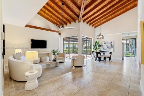 House in Tamarac, Florida 3 bedrooms, 184.5 sq.m. № 1954807 - photo 4