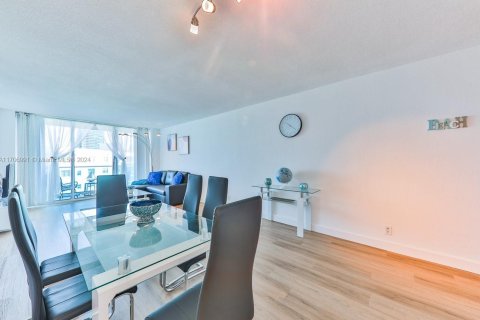 Купить кондоминиум в Холливуд, Флорида 1 спальня, 84.08м2, № 1984861 - фото 7