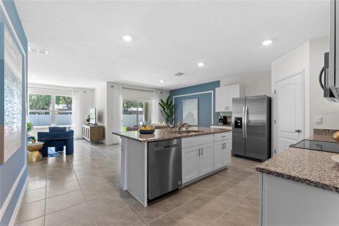 House in Ormond Beach, Florida 4 bedrooms, 169.83 sq.m. № 1918315 - photo 3