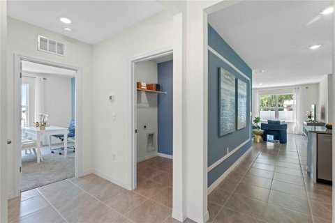 House in Ormond Beach, Florida 4 bedrooms, 169.83 sq.m. № 1918315 - photo 6