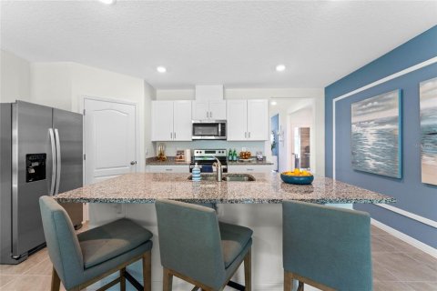 House in Ormond Beach, Florida 4 bedrooms, 169.83 sq.m. № 1918315 - photo 8