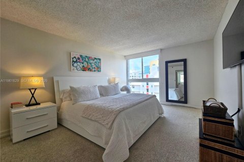 Снять в аренду квартиру в Майами-Бич, Флорида 2 спальни, 100.8м2, № 2024482 - фото 16