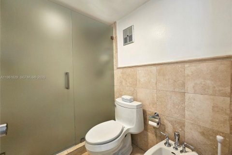 Снять в аренду квартиру в Майами-Бич, Флорида 2 спальни, 100.8м2, № 2024482 - фото 14