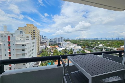 Снять в аренду квартиру в Майами-Бич, Флорида 2 спальни, 100.8м2, № 2024482 - фото 18