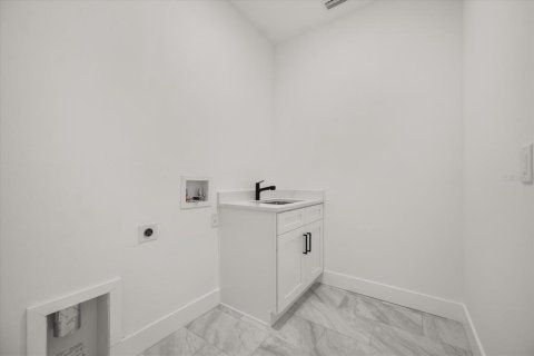 Villa ou maison à vendre à Palm Bay, Floride: 4 chambres, 225.85 m2 № 1841699 - photo 21